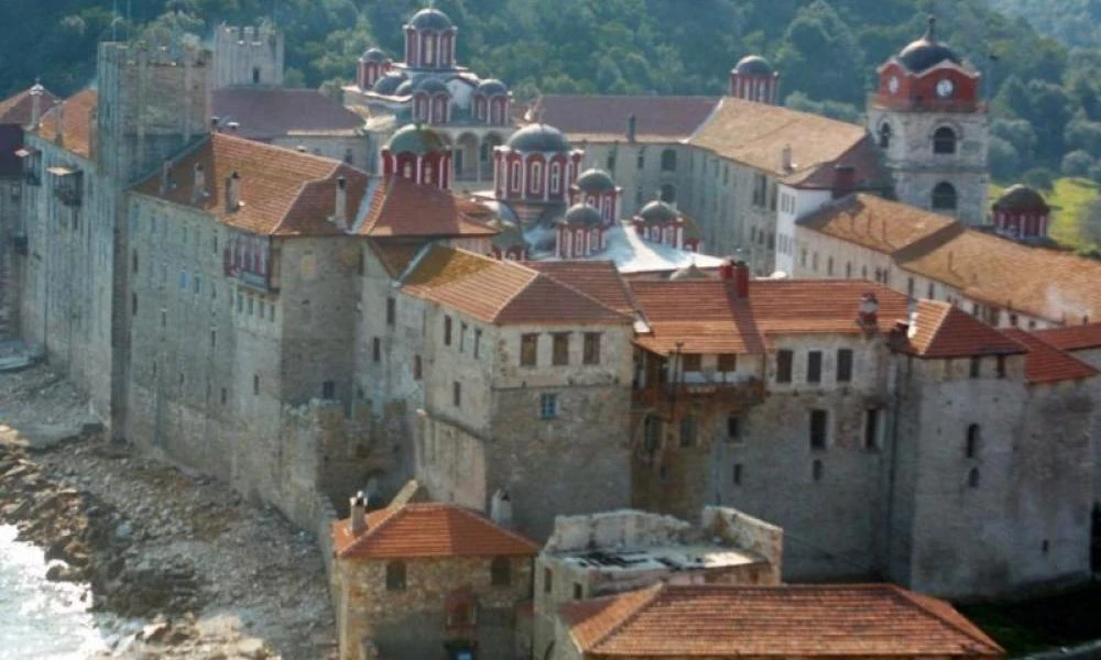Θα γίνει σύγκρουση; Γέροντας Μεθόδιος Μονής Εσφιγμένου: Έχουμε αιτήσεις από Τρεις χιλιάδες πιστούς για συμπαράσταση αλλά εγώ αρνήθηκα
